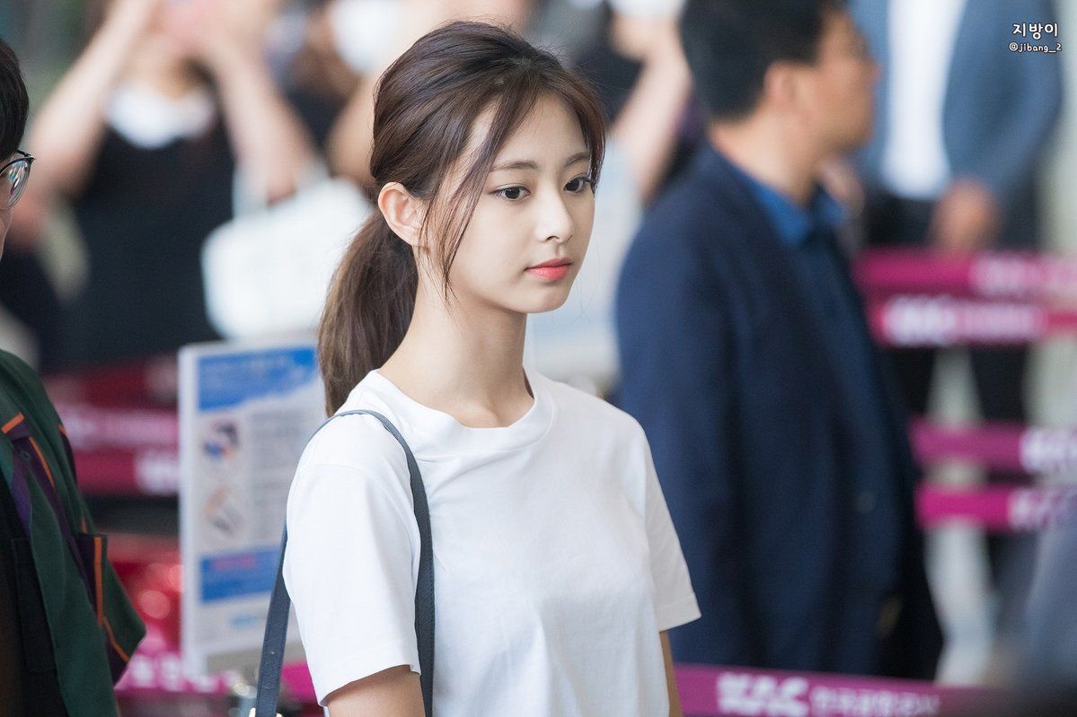 idol kpop noi bat khi khong trang diem anh 9