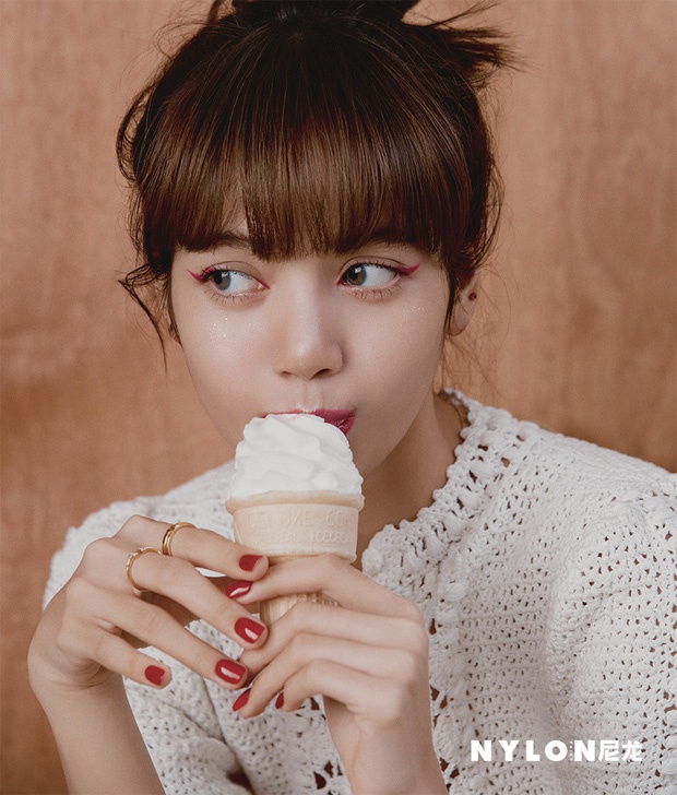 Lisa trên tạp chí ảnh 7 Lisa tren tap chi anh 7