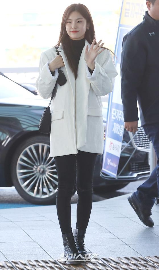 ITZY tai sân bay ảnh 6 ITZY tai san bay anh 6