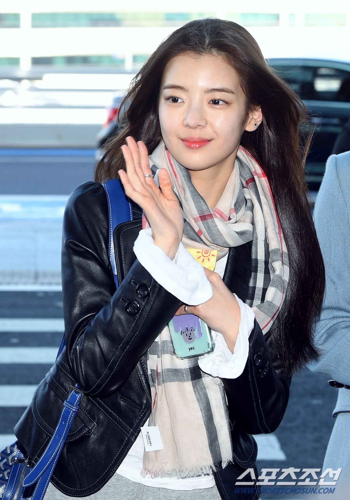 ITZY tai sân bay ảnh 10 ITZY tai san bay anh 10