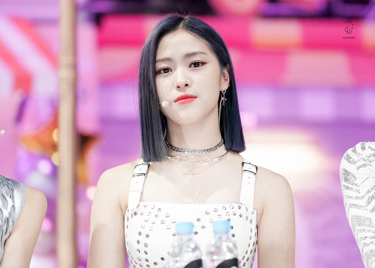 nữ tân binh được yêu thích nhất Kpop 2019 ảnh 1 nu tan binh duoc yeu thich nhat Kpop 2019 anh 1