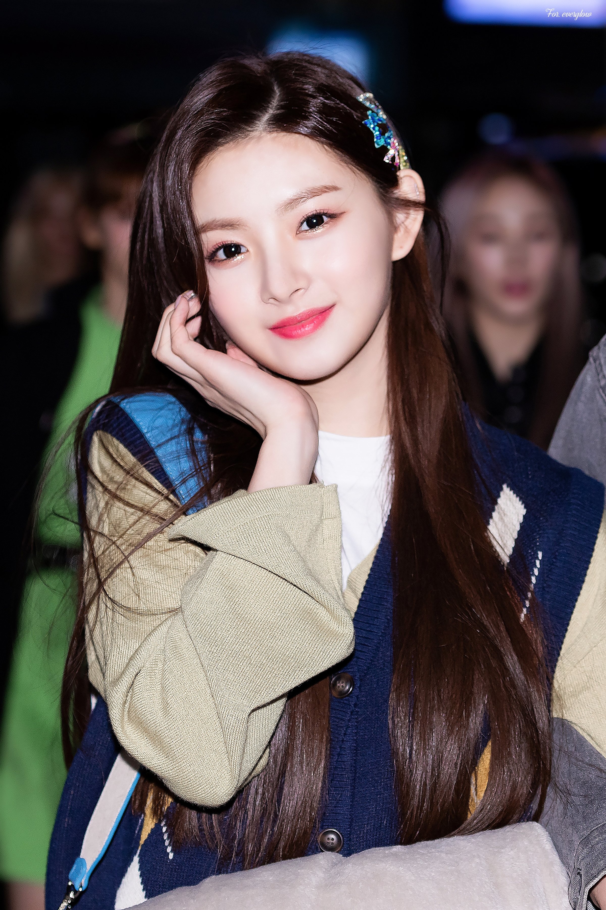 nữ tân binh được yêu thích nhất Kpop 2019 ảnh 8 nu tan binh duoc yeu thich nhat Kpop 2019 anh 8