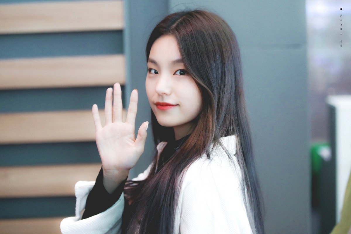 nữ tân binh được yêu thích nhất Kpop 2019 ảnh 3 nu tan binh duoc yeu thich nhat Kpop 2019 anh 3
