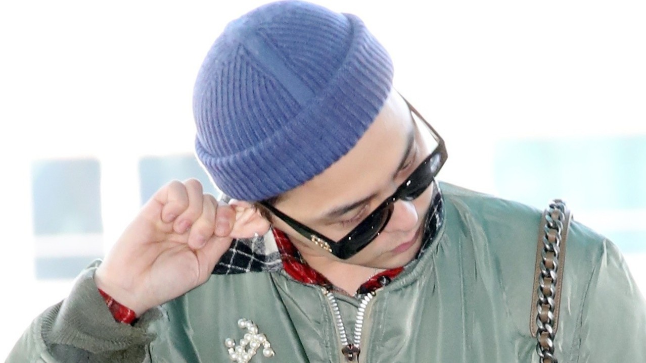 Hai bieu tuong thoi trang hang dau Kpop thu hut o san bay hinh anh