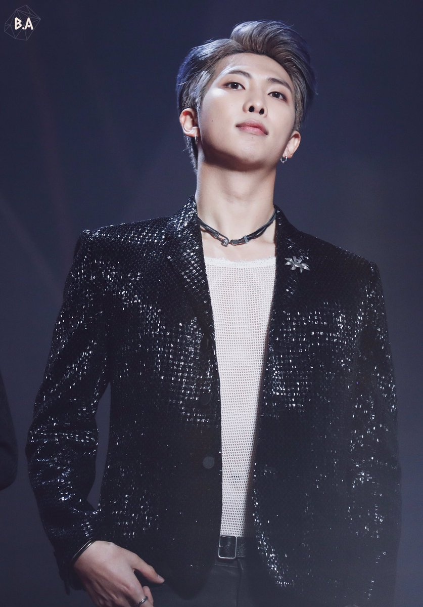 Idol Kpop mang vẻ đẹp quý tộc ảnh 14 Idol Kpop mang ve dep quy toc anh 14