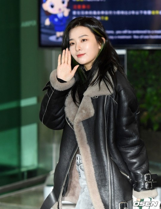 sao Kpop tại sân bay ảnh 6 sao Kpop tai san bay anh 6