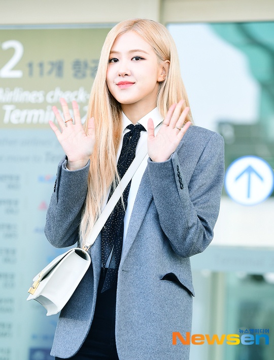 Rosé tại sân bay ảnh 12 Rose tai san bay anh 12