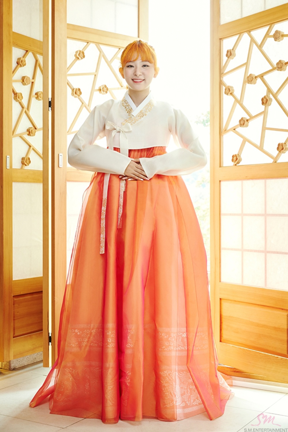Nu idol Kpop mac hanbok dep nhat anh 5