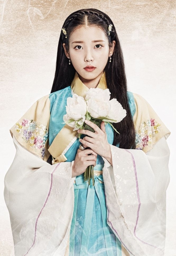 Nu idol Kpop mac hanbok dep nhat anh 2