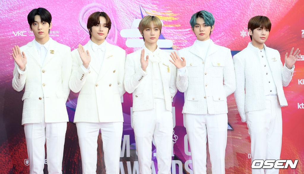 sao Kpop trên thảm đỏ ảnh 17 sao Kpop tren tham do anh 17