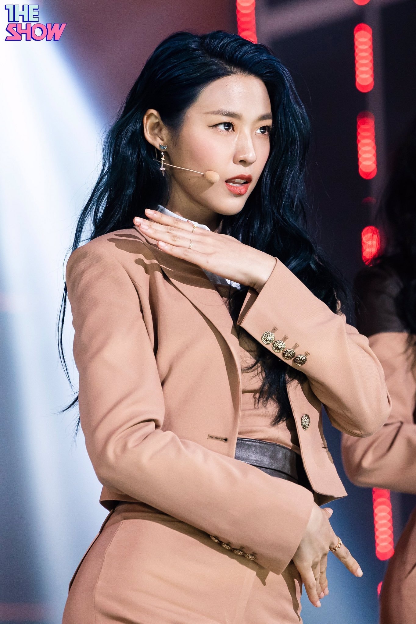 seol hyun an thit doi anh 8