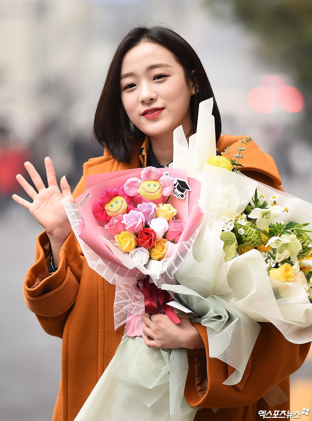 idol Kpop ngay tot nghiep anh 10