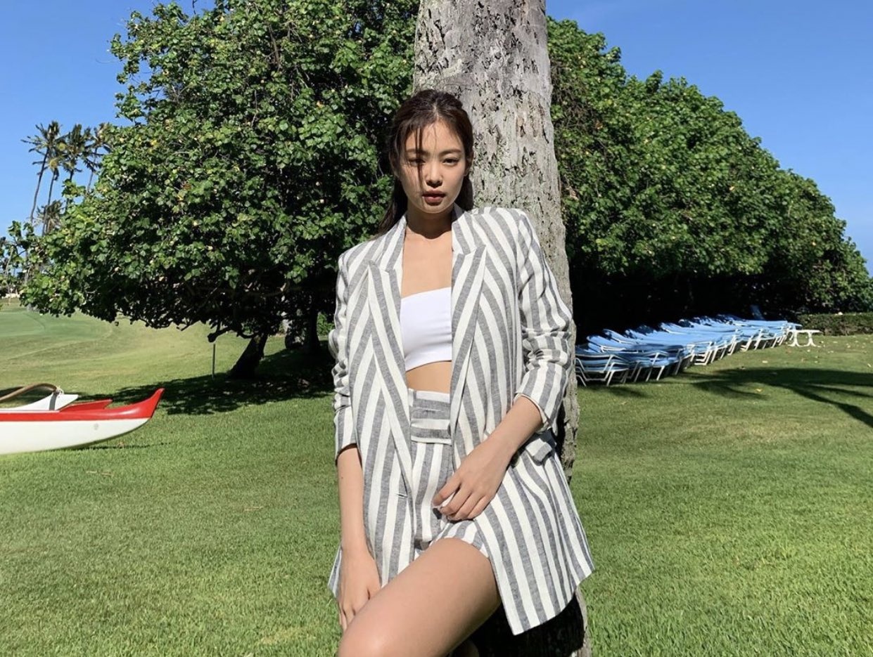 Jennie tai san bay anh 8