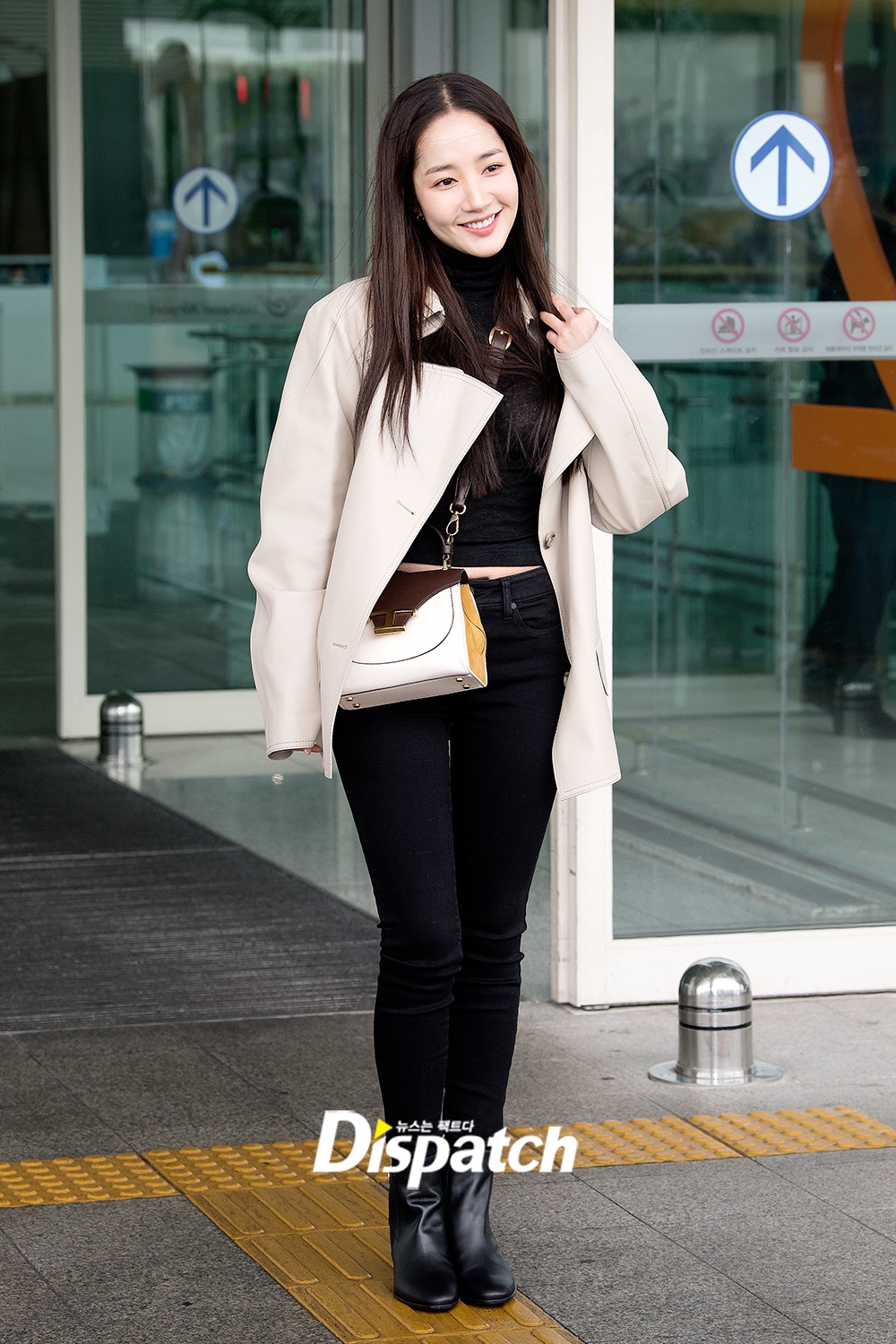 sao Kpop tại sân bay ảnh 9 sao Kpop tai san bay anh 9