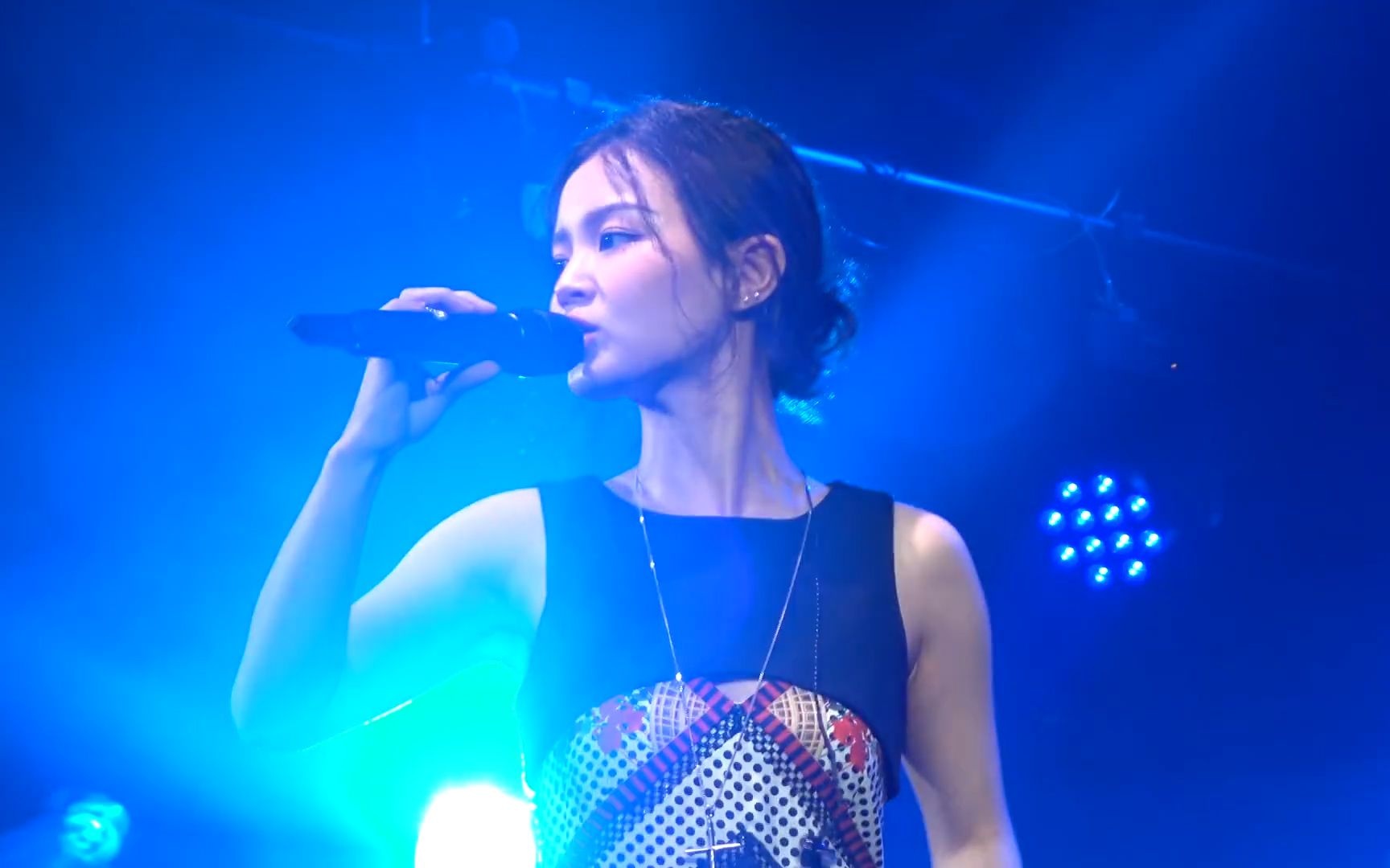 idol Kpop co mau giong doc la anh 3