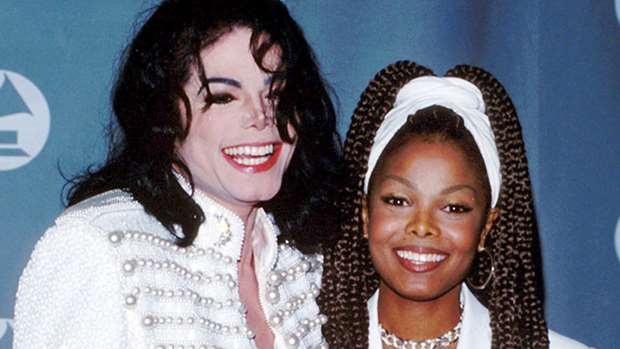 Em gai Michael Jackson le bong o tuoi 54 hinh anh