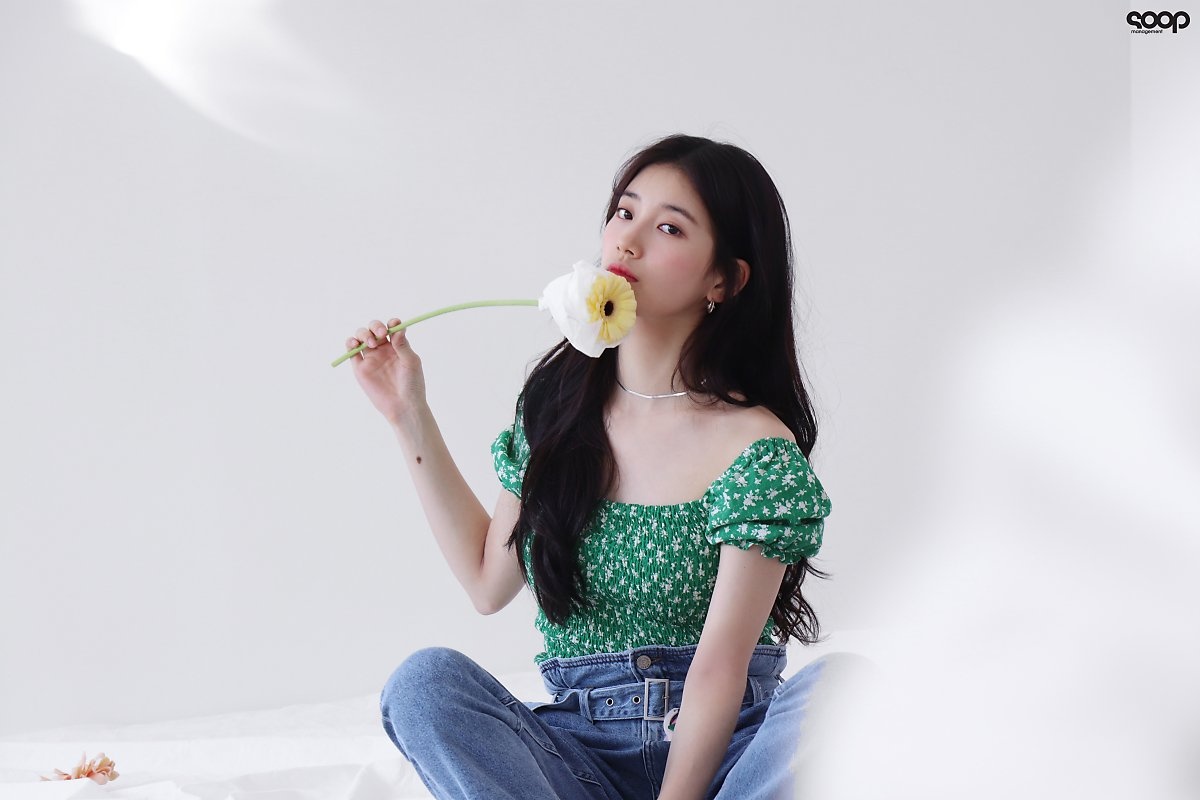 Suzy trong bo hinh moi anh 4