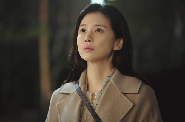Nhan sac hoa hau Lee Bo Young khi tro lai man anh o tuoi 41 hinh anh