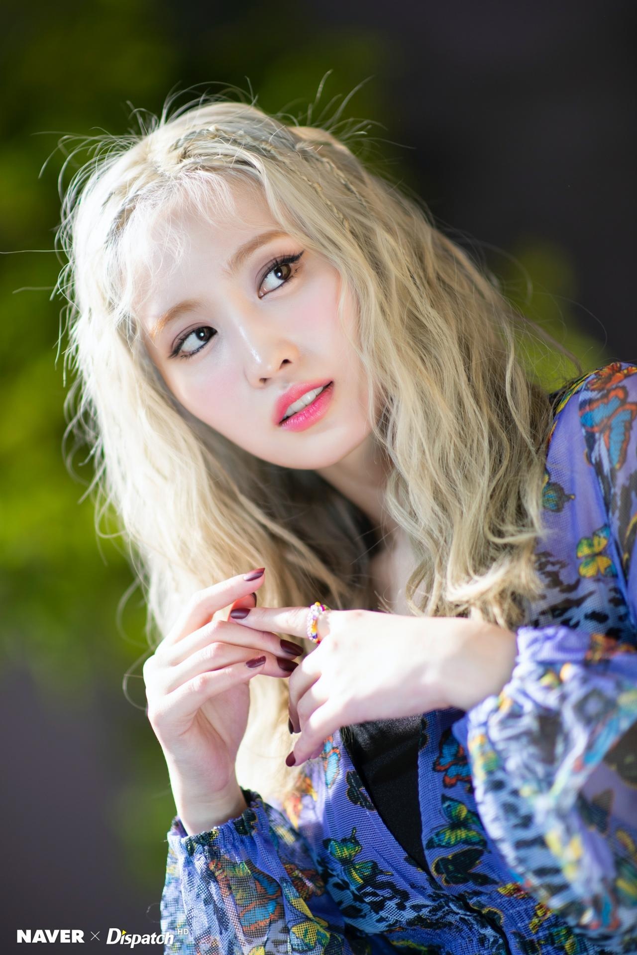 TWICE mới lạ trong sản phẩm comeback ảnh 14 TWICE moi la trong san pham comeback anh 14