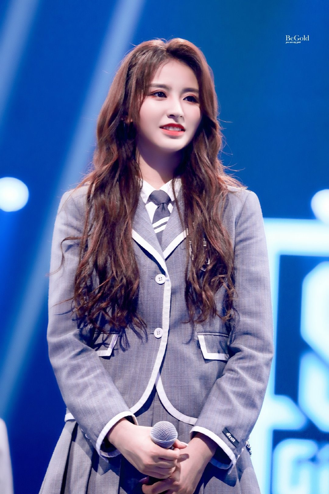 visual the he moi Cbiz anh 9