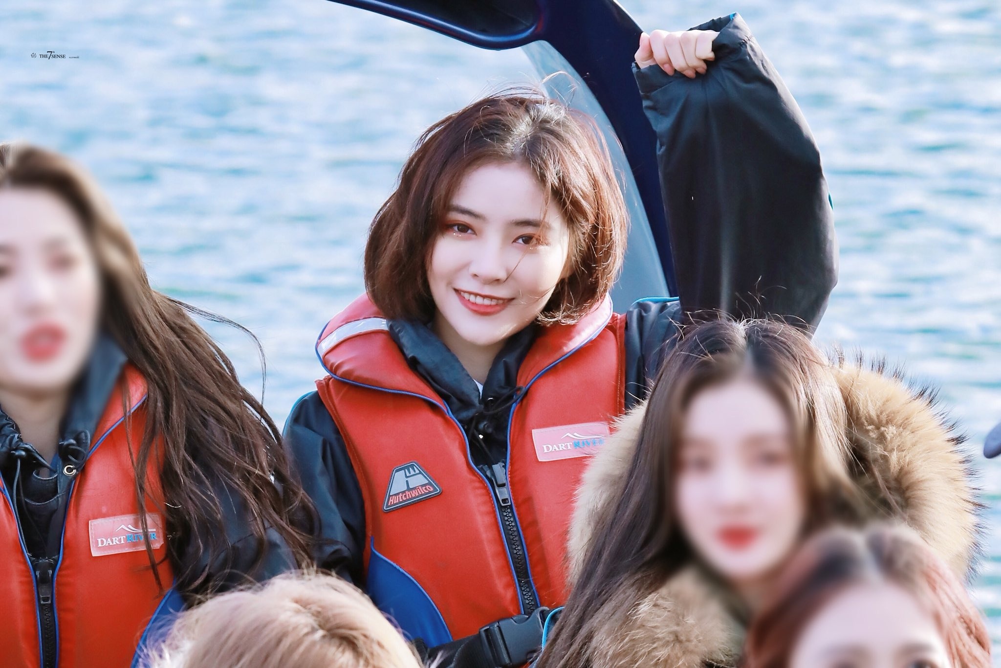 visual the he moi Cbiz anh 4