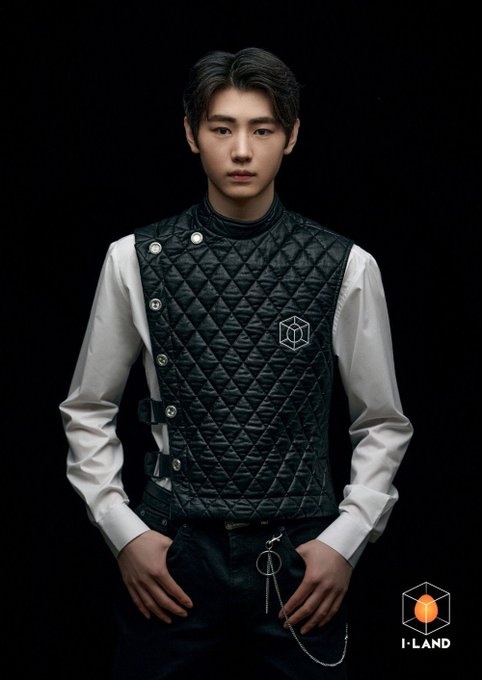 Vận đông viên trượt băng nghệ thuật tại show sống còn của Big Hit ảnh 4 Van dong vien truot bang nghe thuat tai show song con cua Big Hit anh 4