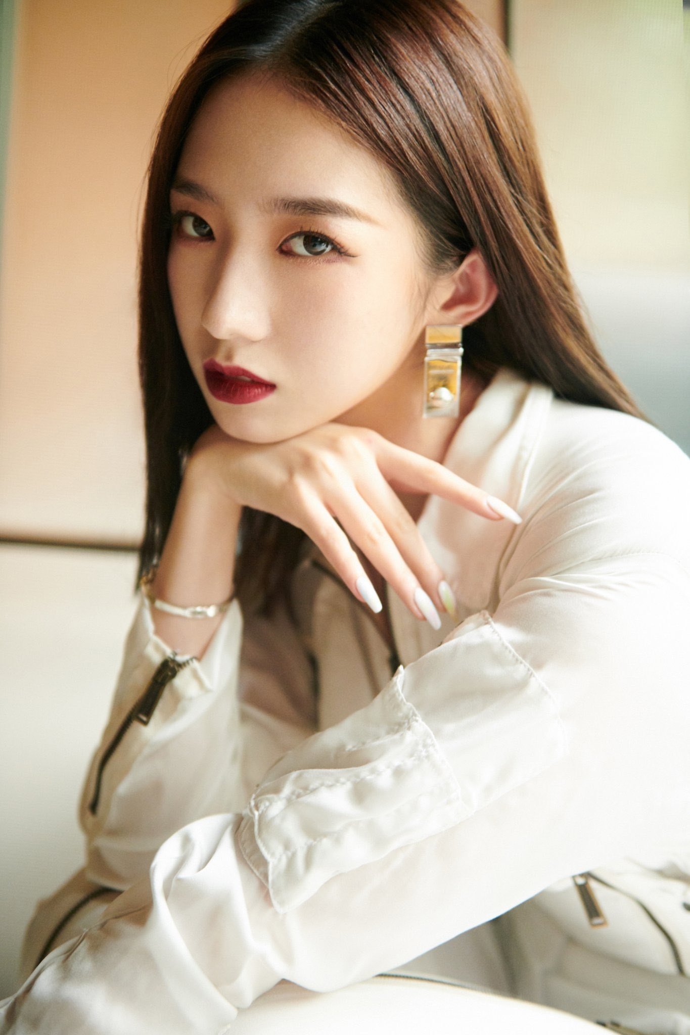 idol Kpop nổi tiếng sau khi tham gia show sống còn tại Trung Quốc ảnh 2 idol Kpop noi tieng sau khi tham gia show song con tai Trung Quoc anh 2