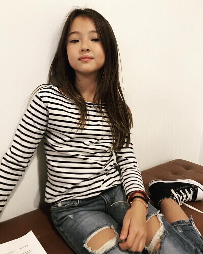 phong cách thời trang của bản sao Jennie ảnh 11 phong cach thoi trang cua ban sao Jennie anh 11