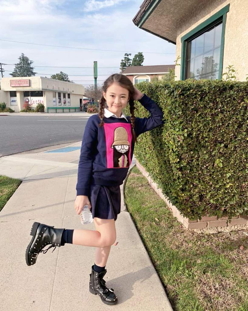 phong cách thời trang của bản sao Jennie ảnh 1 phong cach thoi trang cua ban sao Jennie anh 1