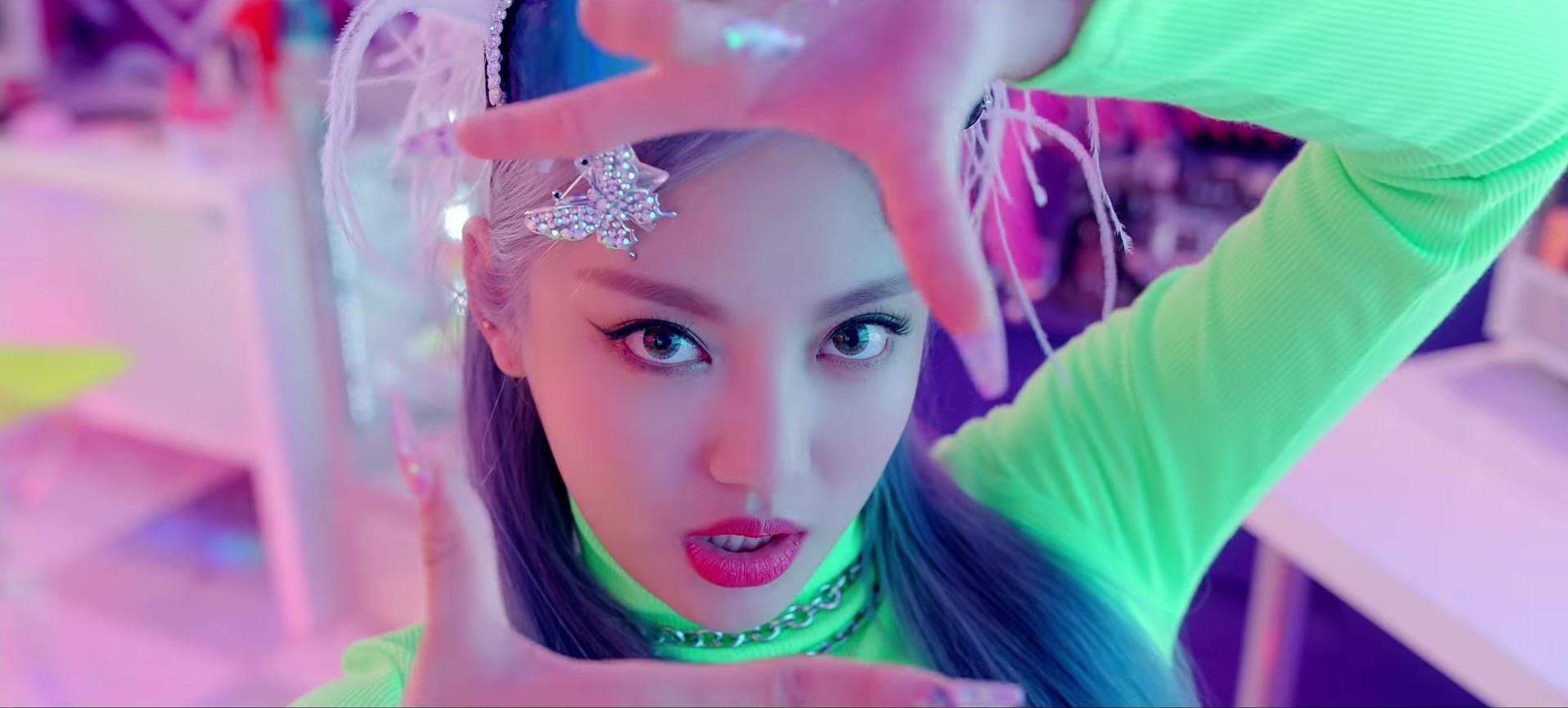 Tan binh Aespa debut MV Black Mamba anh 8