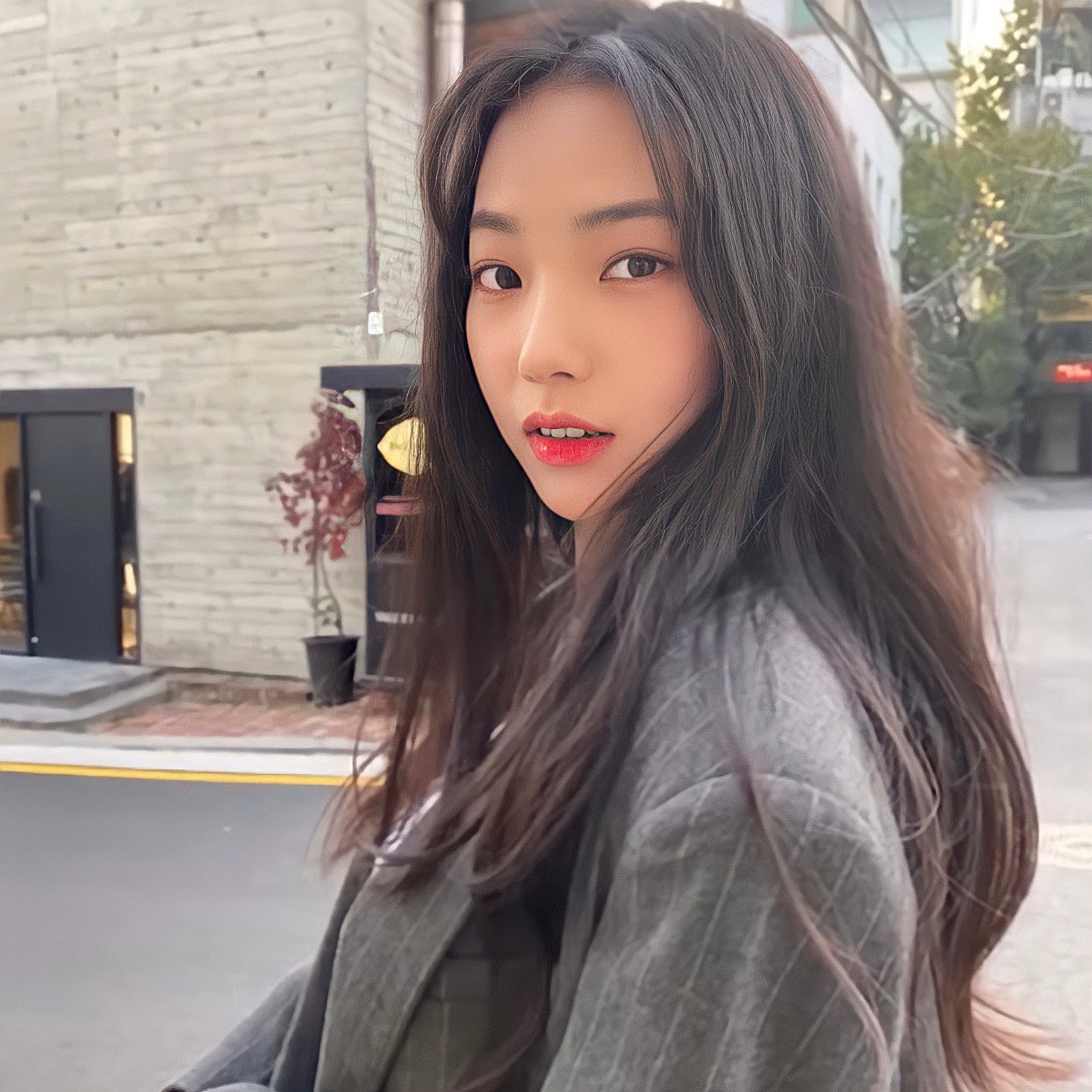 Nhan sac truoc khi ra mat cua Karina anh 11