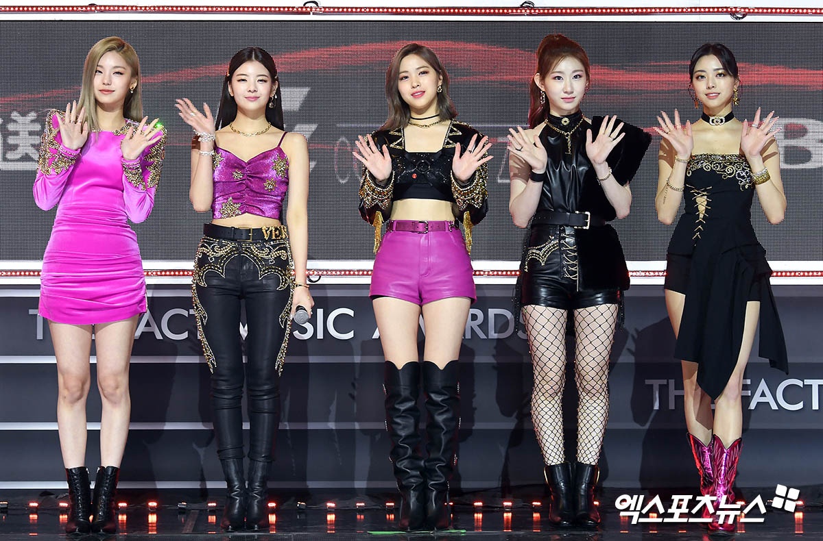 sao Kpop tren tham do anh 19