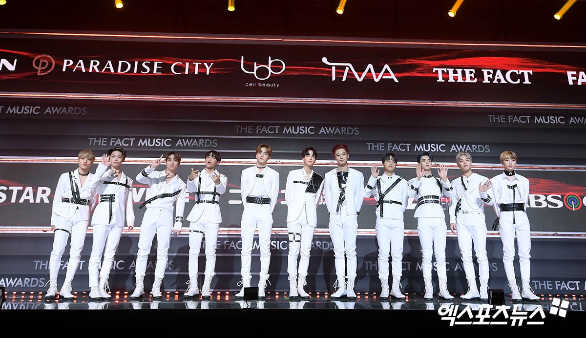 sao Kpop tren tham do anh 11