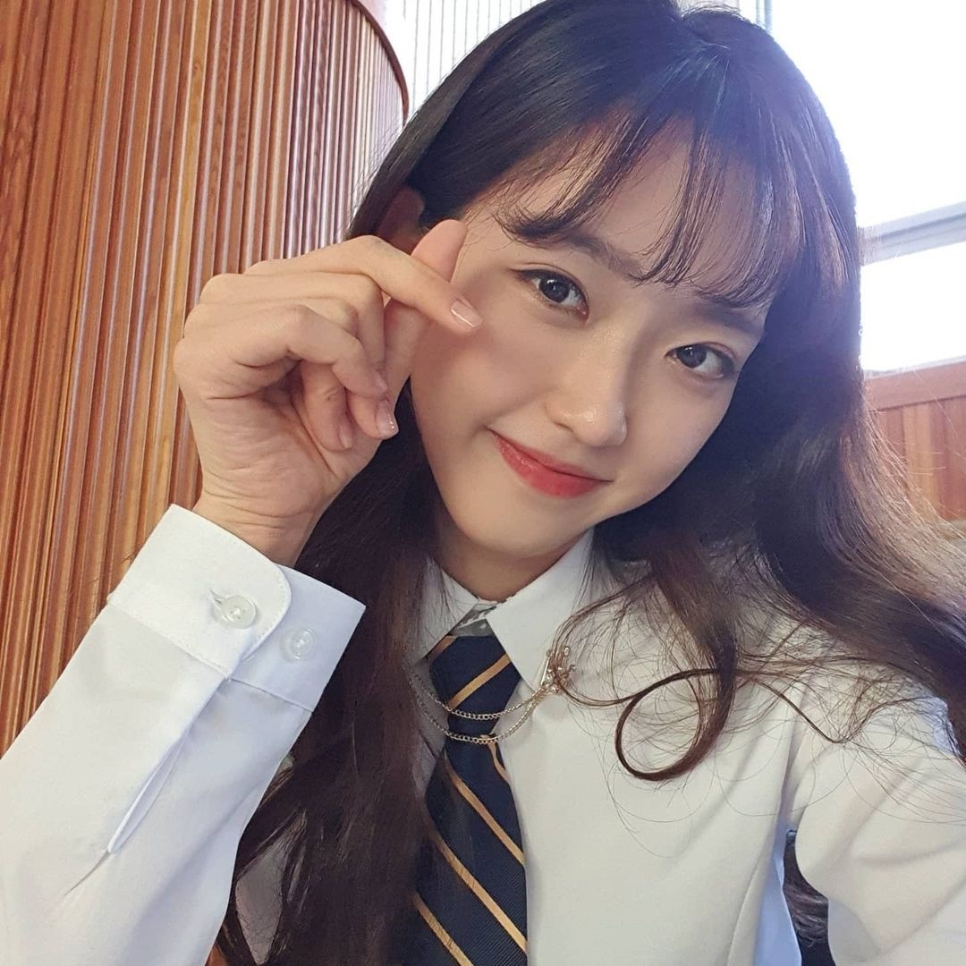 nu dien vien dong rich kid trong Penthouse anh 7