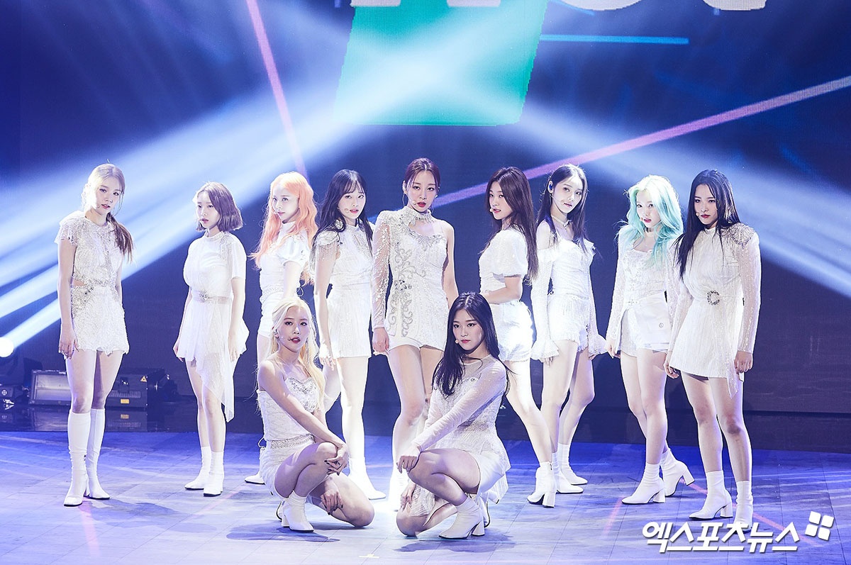 YoonA dep doi ben canh Kim Seon Ho anh 11