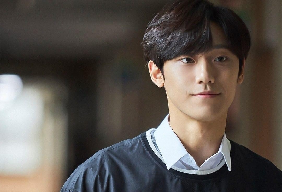 Nhung nam dien vien tre noi bat nhat man anh Han 2020 hinh anh