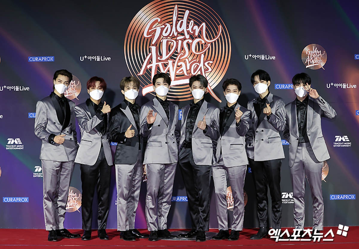 sao Kpop tren tham do anh 6