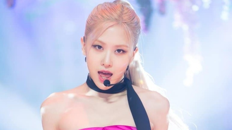 Rose (BlackPink) pha ky luc cua loat sao Kpop noi tieng hinh anh