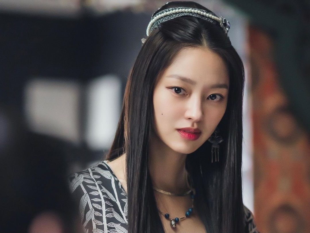 Ac nu Choi Yoo Hwa anh 9