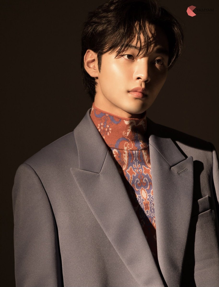diễn viên nổi từng được đào tạo làm thần tượng Kpop ảnh 20 dien vien noi tung duoc dao tao lam than tuong Kpop anh 20