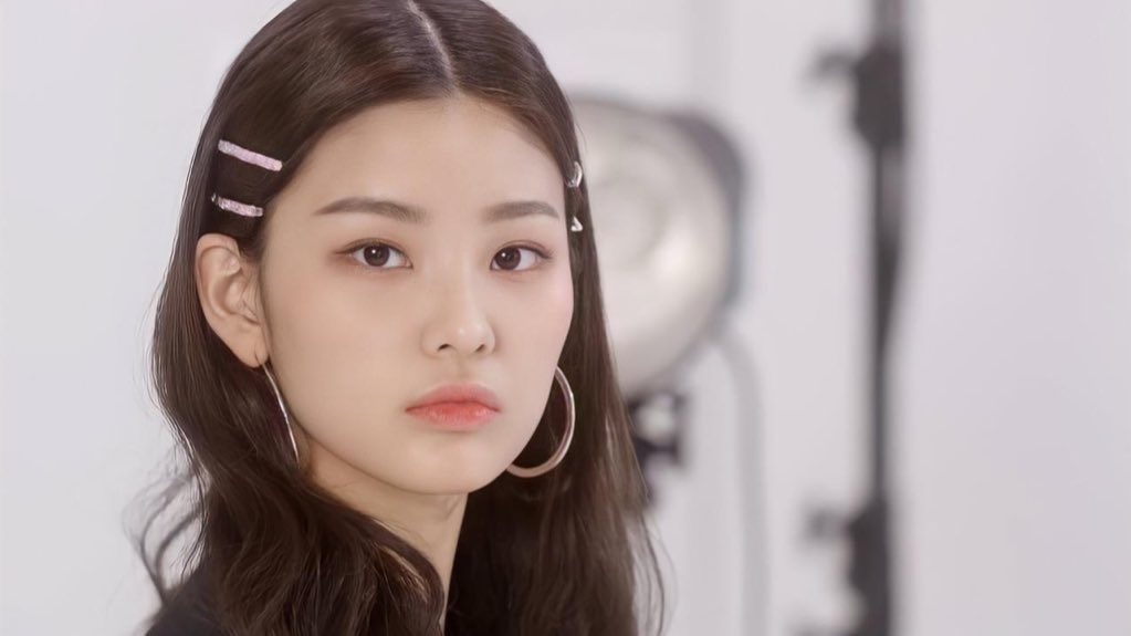 Đội hình nổi trội của nhóm nữ 10X của Cube ảnh 3 Doi hinh noi troi cua nhom nu 10X cua Cube anh 3