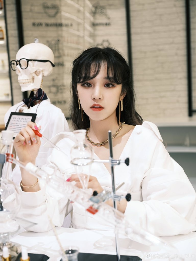 nu idol Trung noi tieng Kpop anh 8