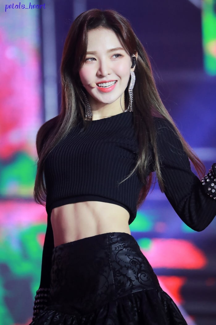 Ap luc cua than tuong Kpop anh 10