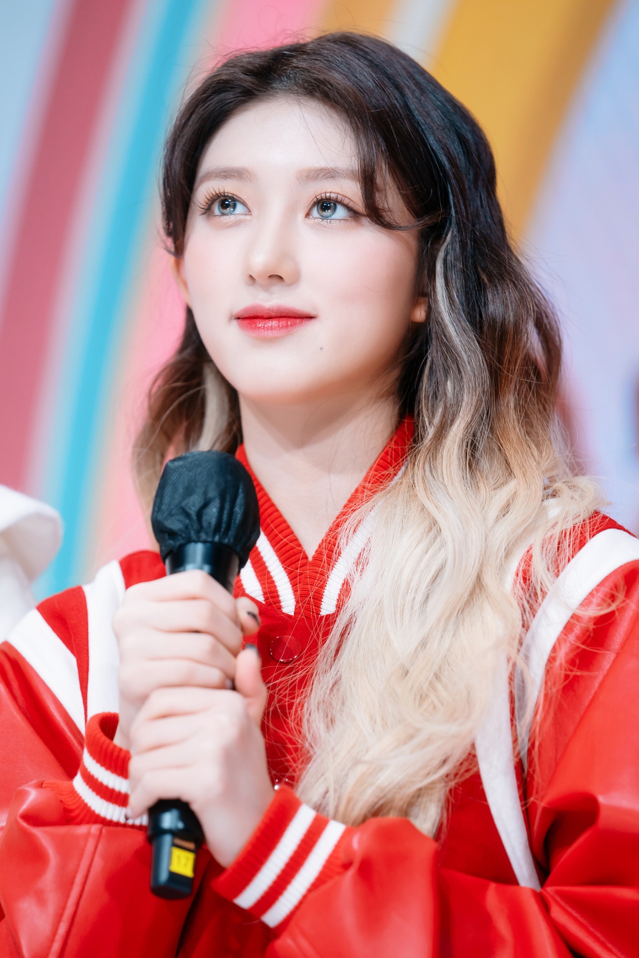 Nữ idol sở hữu vẻ đẹp đậm chất diễn viên ảnh 9 Nu idol so huu ve dep dam chat dien vien anh 9