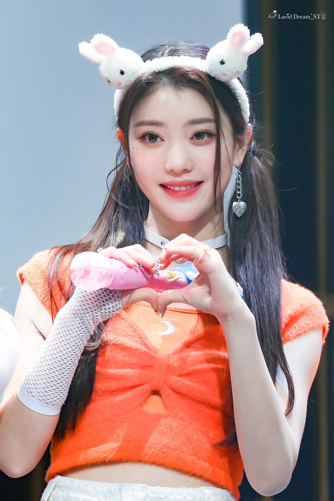 Thanh vien noi bat nhat trong nhom nhac da quoc gia anh 9