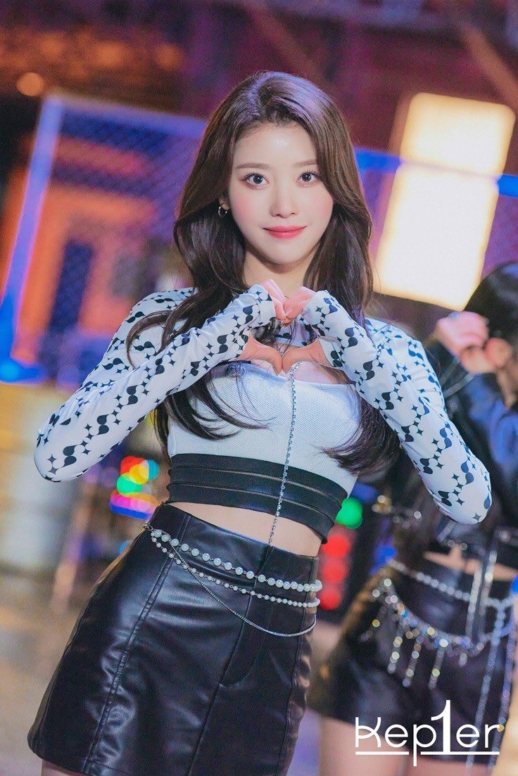 Thanh vien noi bat nhat trong nhom nhac da quoc gia anh 5