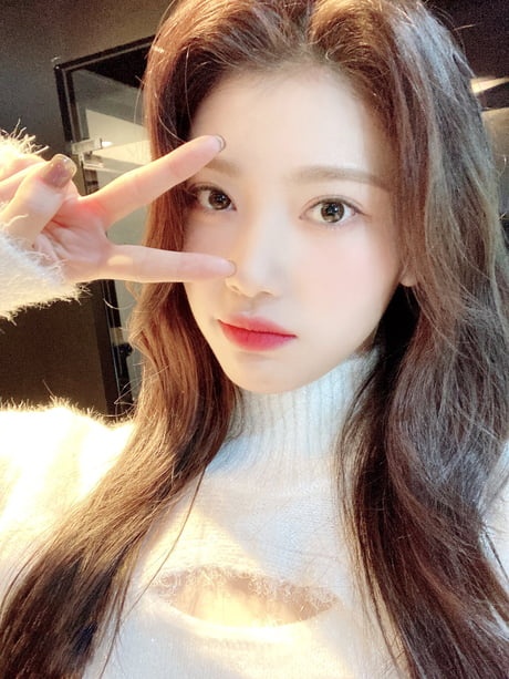 Thanh vien noi bat nhat trong nhom nhac da quoc gia anh 12