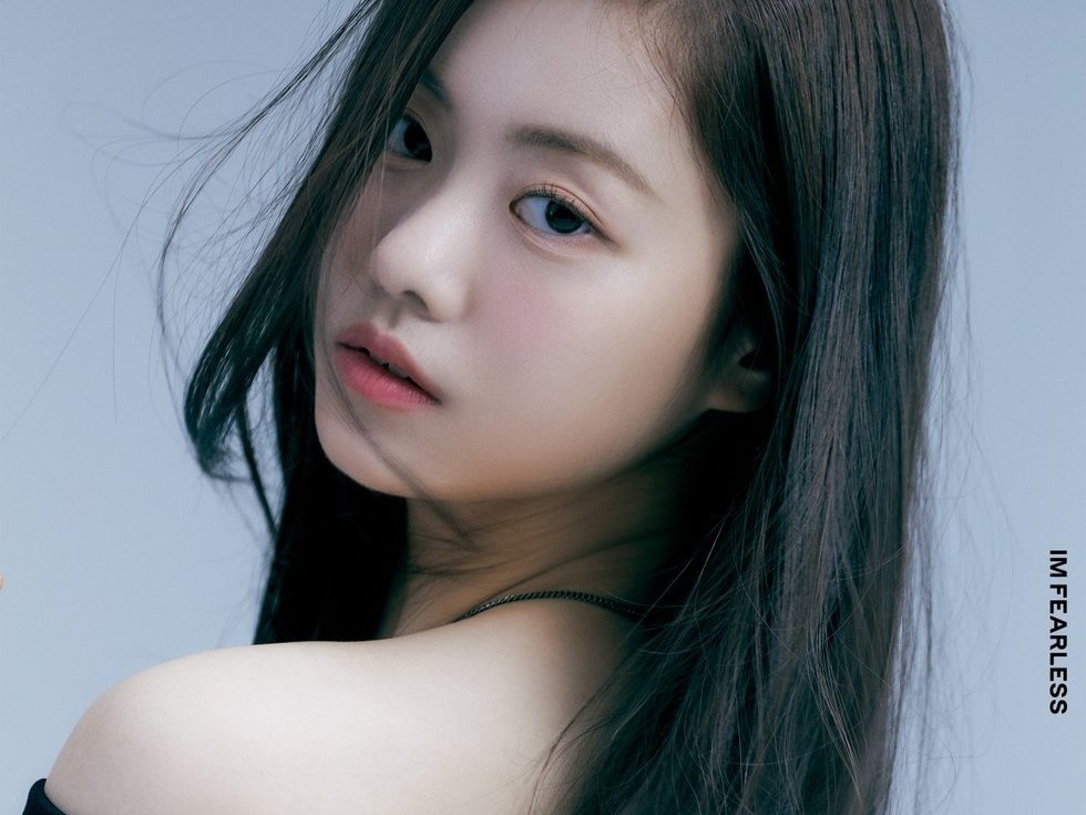 Em gai BTS chua ra mat da vuong thi phi anh 18