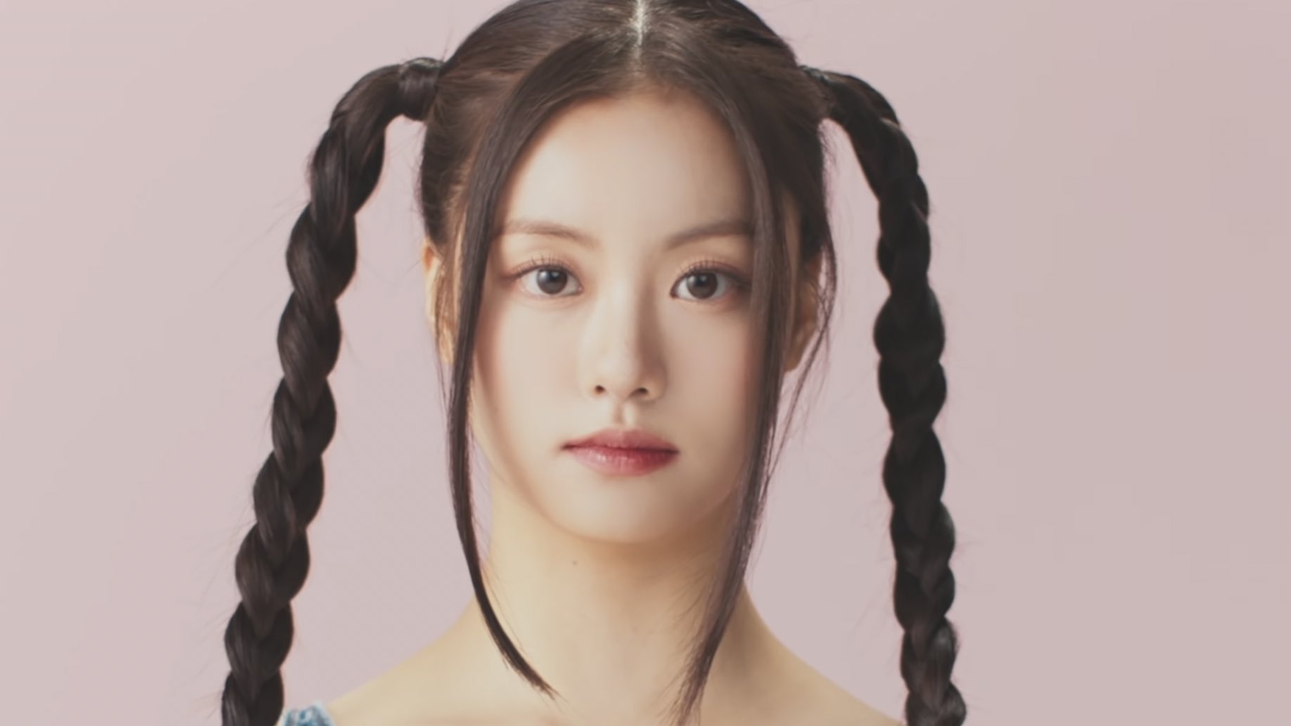 Em gai BTS chua ra mat da vuong thi phi anh 4