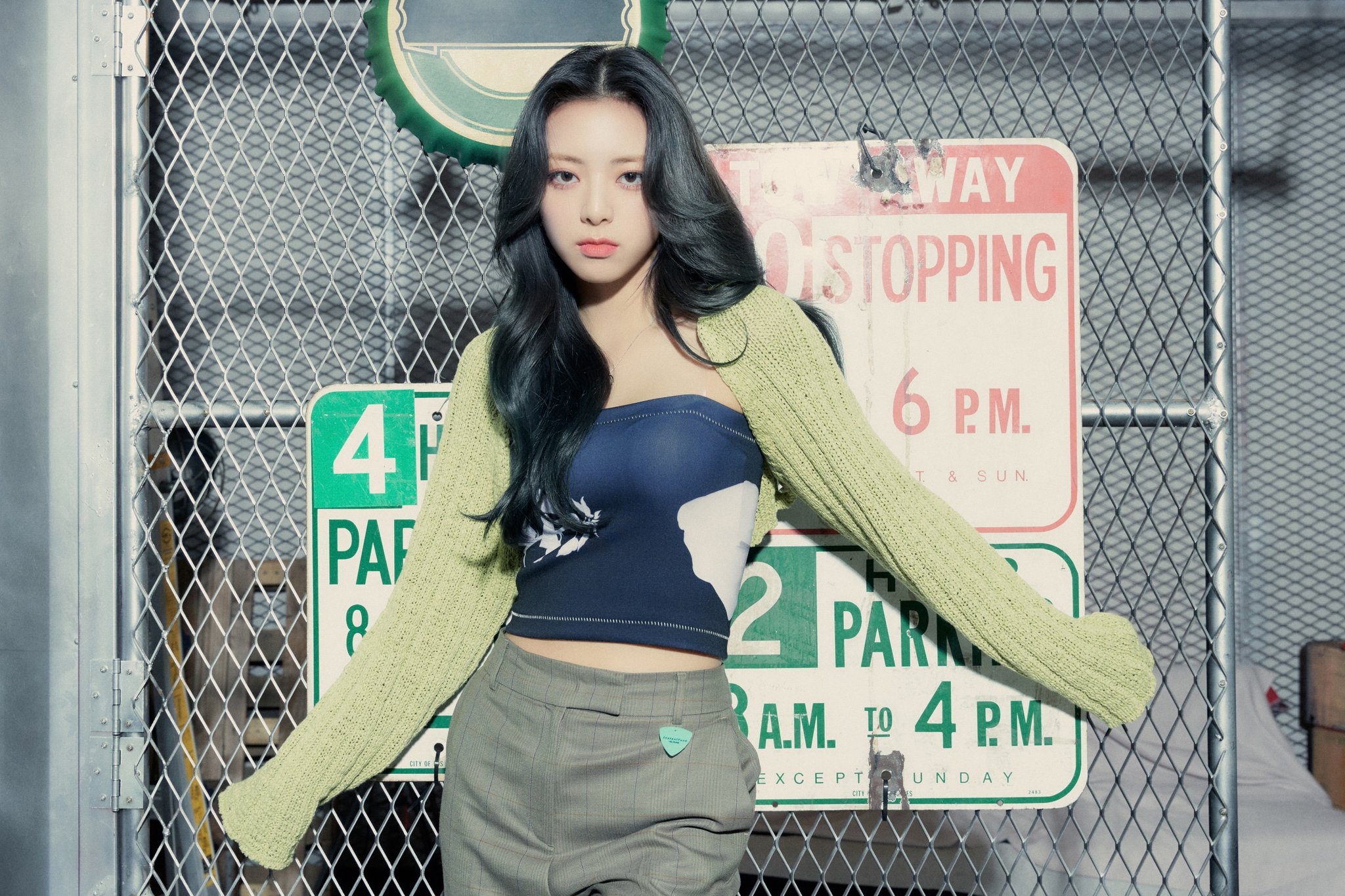 Nữ idol lộ thân hình gầy trơ xương  ảnh 1 Nu idol lo than hinh gay tro xuong anh 1